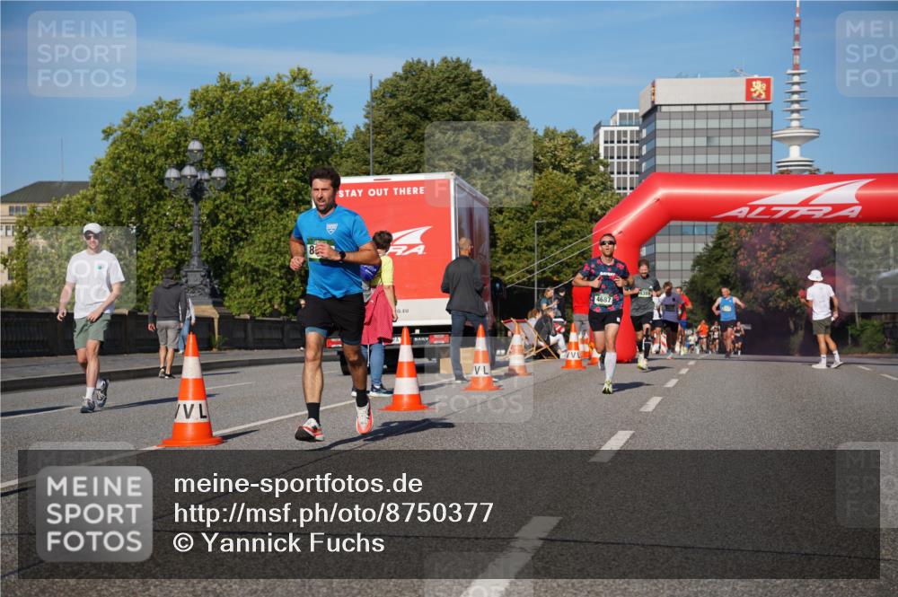 07.09.2025 - BARMER Alsterlauf Yannick Fuchs http://msf.ph/oto/8750377 07.09.2025 09:34:51 Laufen 8, 4687, 8389 meine-sportfotos.de