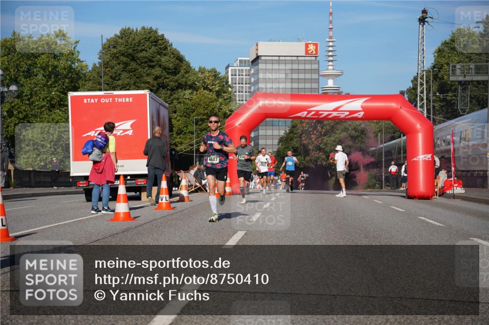 07.09.2025 - BARMER Alsterlauf Yannick Fuchs http://msf.ph/oto/8750410 07.09.2025 09:34:52 Laufen 4687 meine-sportfotos.de
