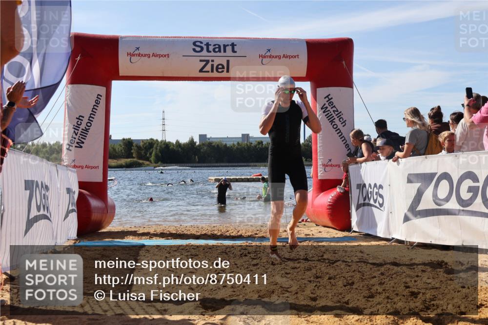 07.09.2025 - 19. Norderstedt Triathlon Luisa Fischer http://msf.ph/oto/8750411 07.09.2025 11:15:42 Schwimmen 768, 1258, 1333 meine-sportfotos.de