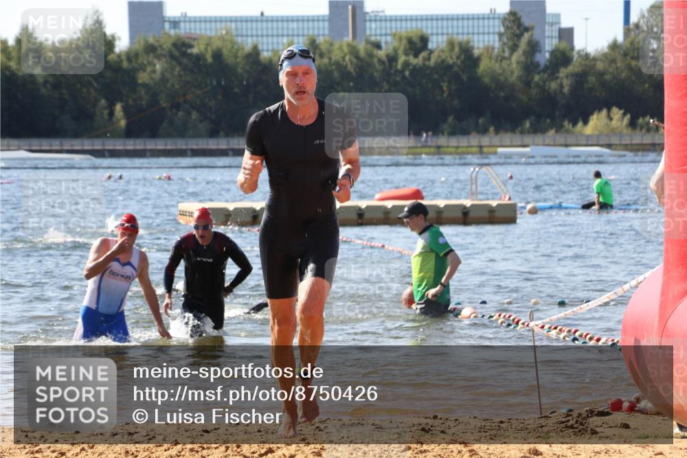 07.09.2025 - 19. Norderstedt Triathlon Luisa Fischer http://msf.ph/oto/8750426 07.09.2025 11:15:48 Schwimmen 237, 768, 1258, 1333 meine-sportfotos.de