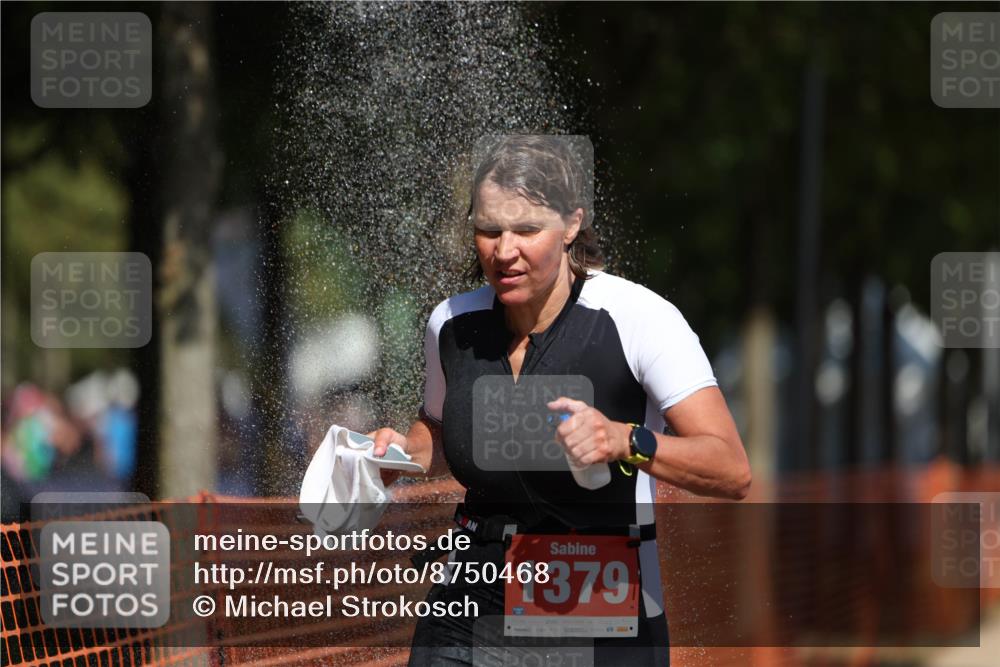 07.09.2025 - 19. Norderstedt Triathlon Michael Strokosch http://msf.ph/oto/8750468 07.09.2025 12:43:19 Laufen 818, 1351, 1379 meine-sportfotos.de