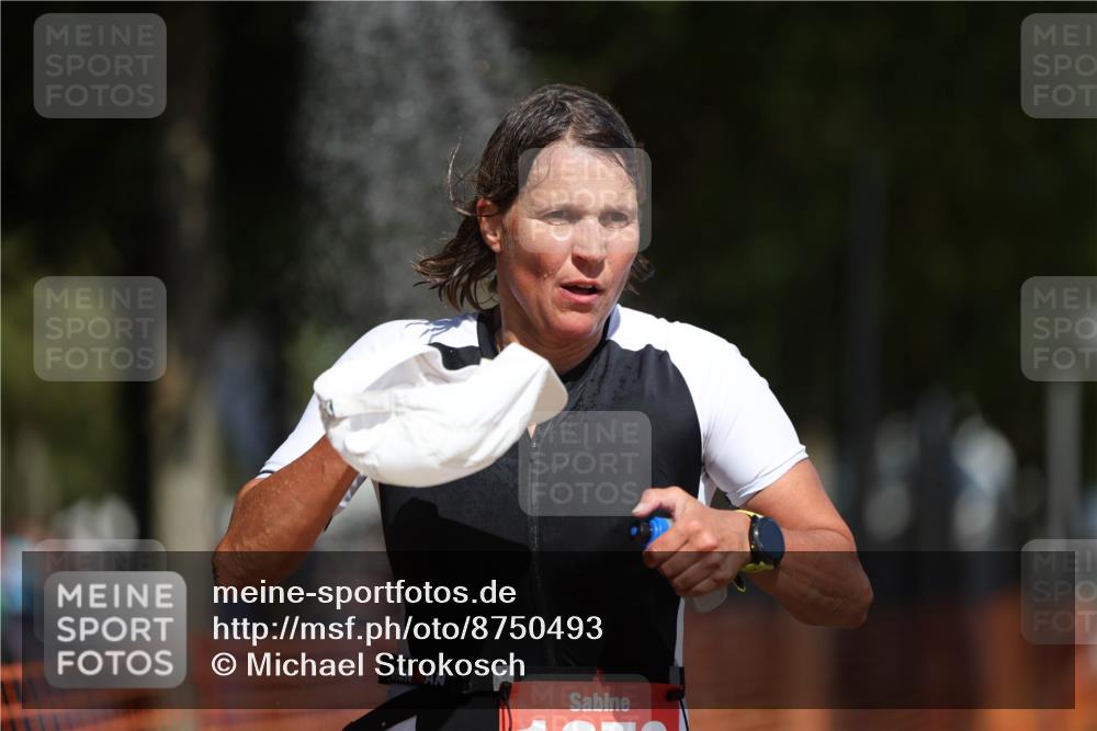 07.09.2025 - 19. Norderstedt Triathlon Michael Strokosch http://msf.ph/oto/8750493 07.09.2025 12:43:20 Laufen 818, 1379 meine-sportfotos.de