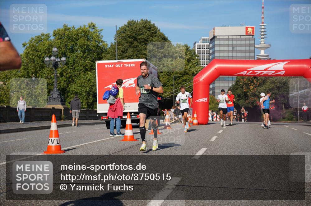 07.09.2025 - BARMER Alsterlauf Yannick Fuchs http://msf.ph/oto/8750515 07.09.2025 09:34:56 Laufen 8389, 6013 meine-sportfotos.de