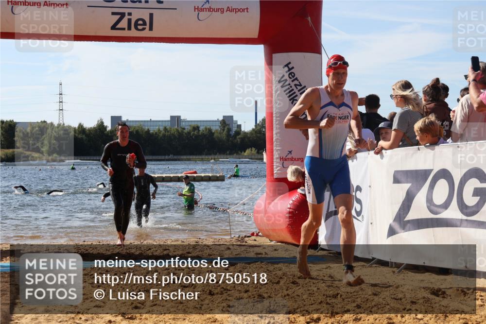 07.09.2025 - 19. Norderstedt Triathlon Luisa Fischer http://msf.ph/oto/8750518 07.09.2025 11:15:56 Schwimmen 186, 237, 1348, 1363 meine-sportfotos.de