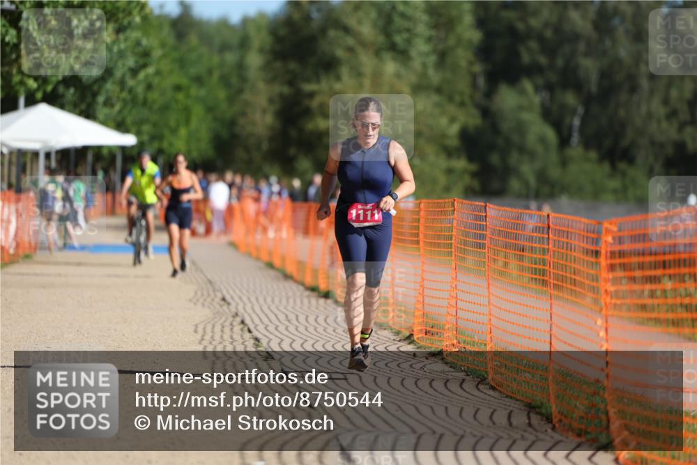 07.09.2025 - 19. Norderstedt Triathlon Michael Strokosch http://msf.ph/oto/8750544 07.09.2025 10:30:16 Laufen 1111 meine-sportfotos.de