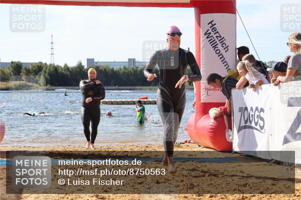 07.09.2025 - 19. Norderstedt Triathlon Luisa Fischer http://msf.ph/oto/8750563 07.09.2025 11:16:02 Schwimmen 186, 190, 237, 1348, 1363 meine-sportfotos.de