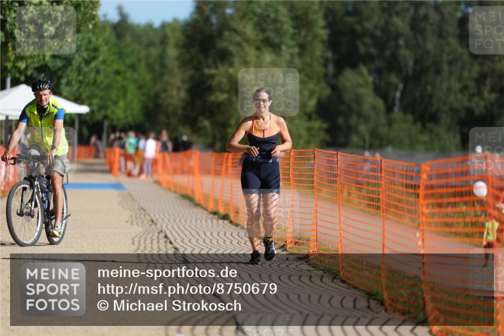 07.09.2025 - 19. Norderstedt Triathlon Michael Strokosch http://msf.ph/oto/8750679 07.09.2025 10:30:25 Laufen 1111, 1144 meine-sportfotos.de