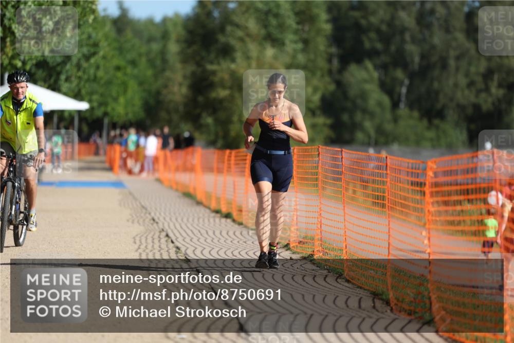 07.09.2025 - 19. Norderstedt Triathlon Michael Strokosch http://msf.ph/oto/8750691 07.09.2025 10:30:26 Laufen 1144 meine-sportfotos.de