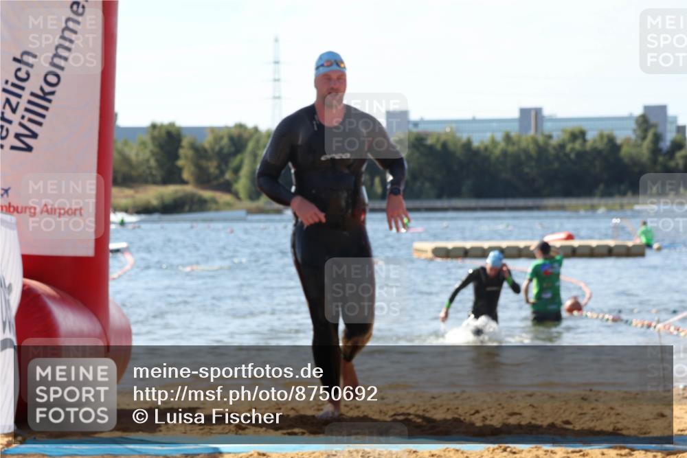 07.09.2025 - 19. Norderstedt Triathlon Luisa Fischer http://msf.ph/oto/8750692 07.09.2025 11:16:28 Schwimmen 281, 793, 837, 1244, 1334 meine-sportfotos.de