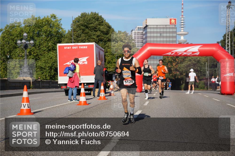 07.09.2025 - BARMER Alsterlauf Yannick Fuchs http://msf.ph/oto/8750694 07.09.2025 09:35:11 Laufen 5120, 4652 meine-sportfotos.de
