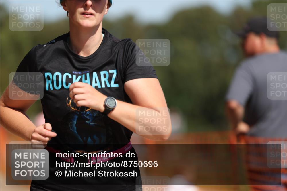 07.09.2025 - 19. Norderstedt Triathlon Michael Strokosch http://msf.ph/oto/8750696 07.09.2025 12:43:37 Laufen 1268 meine-sportfotos.de