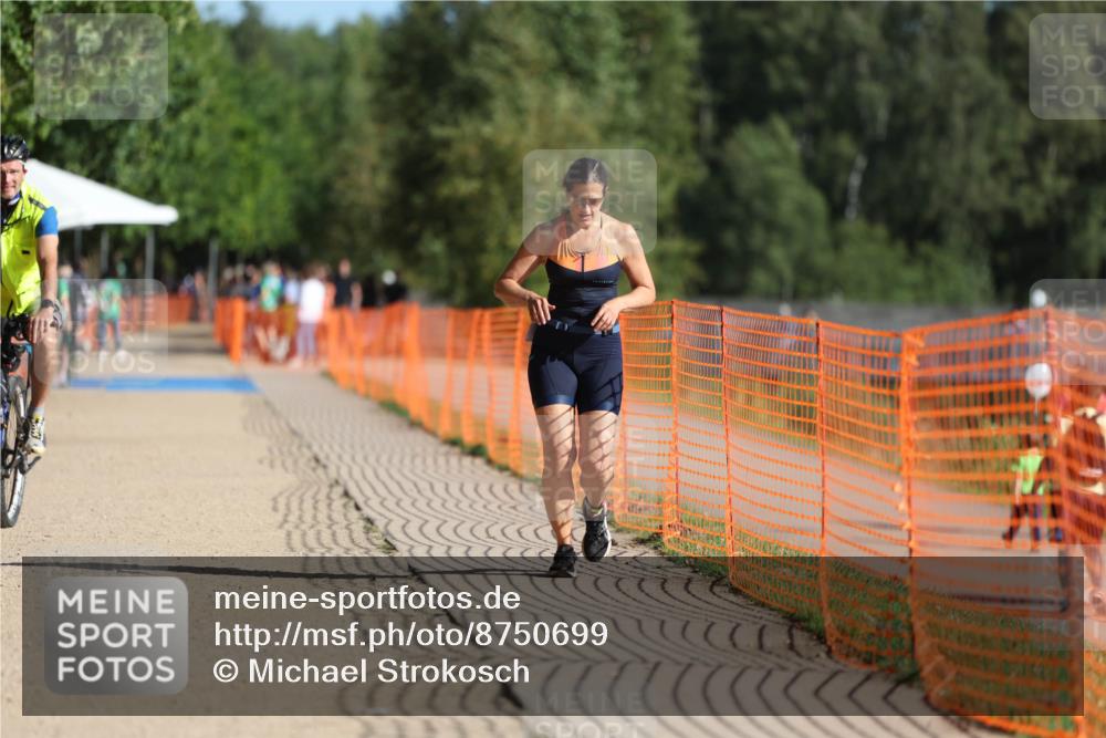07.09.2025 - 19. Norderstedt Triathlon Michael Strokosch http://msf.ph/oto/8750699 07.09.2025 10:30:26 Laufen 1144 meine-sportfotos.de