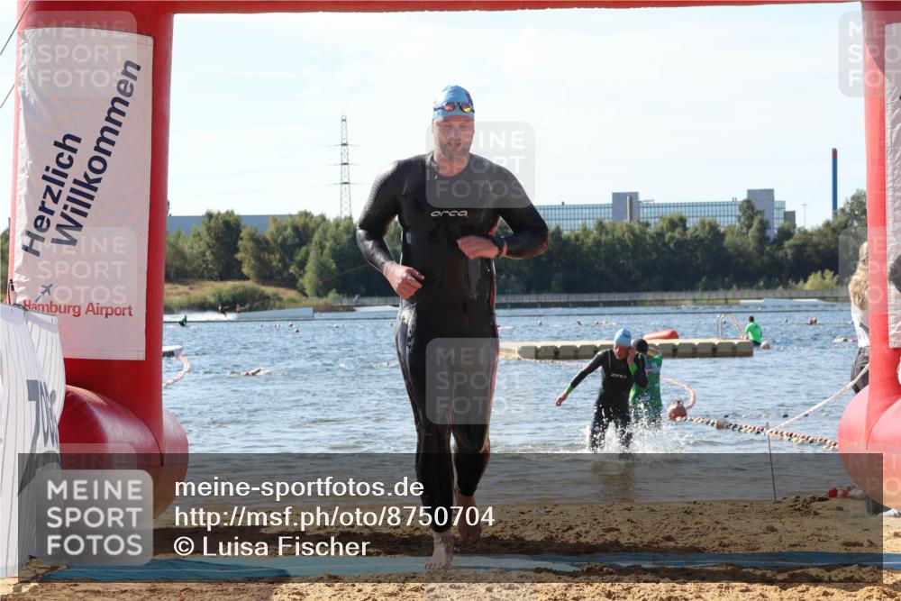 07.09.2025 - 19. Norderstedt Triathlon Luisa Fischer http://msf.ph/oto/8750704 07.09.2025 11:16:29 Schwimmen 281, 793, 837, 1244, 1334 meine-sportfotos.de