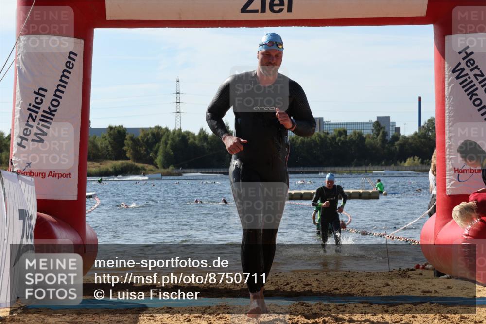 07.09.2025 - 19. Norderstedt Triathlon Luisa Fischer http://msf.ph/oto/8750711 07.09.2025 11:16:30 Schwimmen 281, 793, 837, 1244, 1334 meine-sportfotos.de
