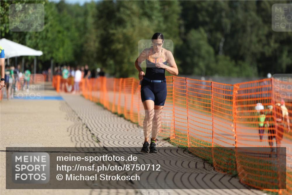 07.09.2025 - 19. Norderstedt Triathlon Michael Strokosch http://msf.ph/oto/8750712 07.09.2025 10:30:26 Laufen 1144 meine-sportfotos.de