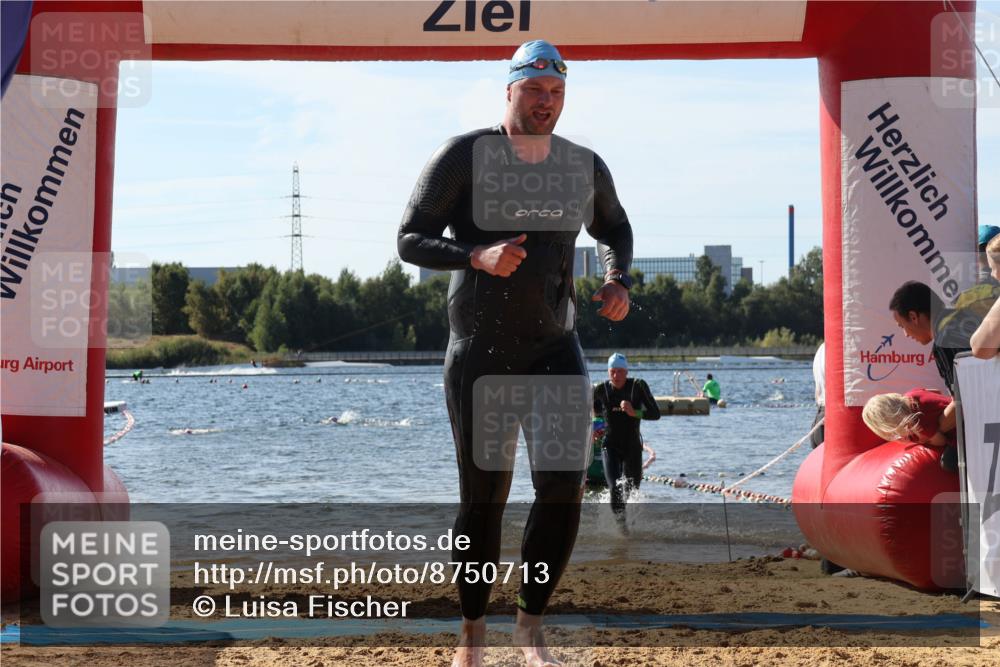 07.09.2025 - 19. Norderstedt Triathlon Luisa Fischer http://msf.ph/oto/8750713 07.09.2025 11:16:30 Schwimmen 281, 793, 837, 1244, 1334 meine-sportfotos.de