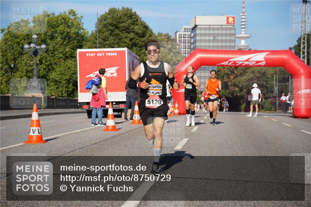 07.09.2025 - BARMER Alsterlauf Yannick Fuchs http://msf.ph/oto/8750729 07.09.2025 09:35:11 Laufen 5120, 3690, 4652 meine-sportfotos.de