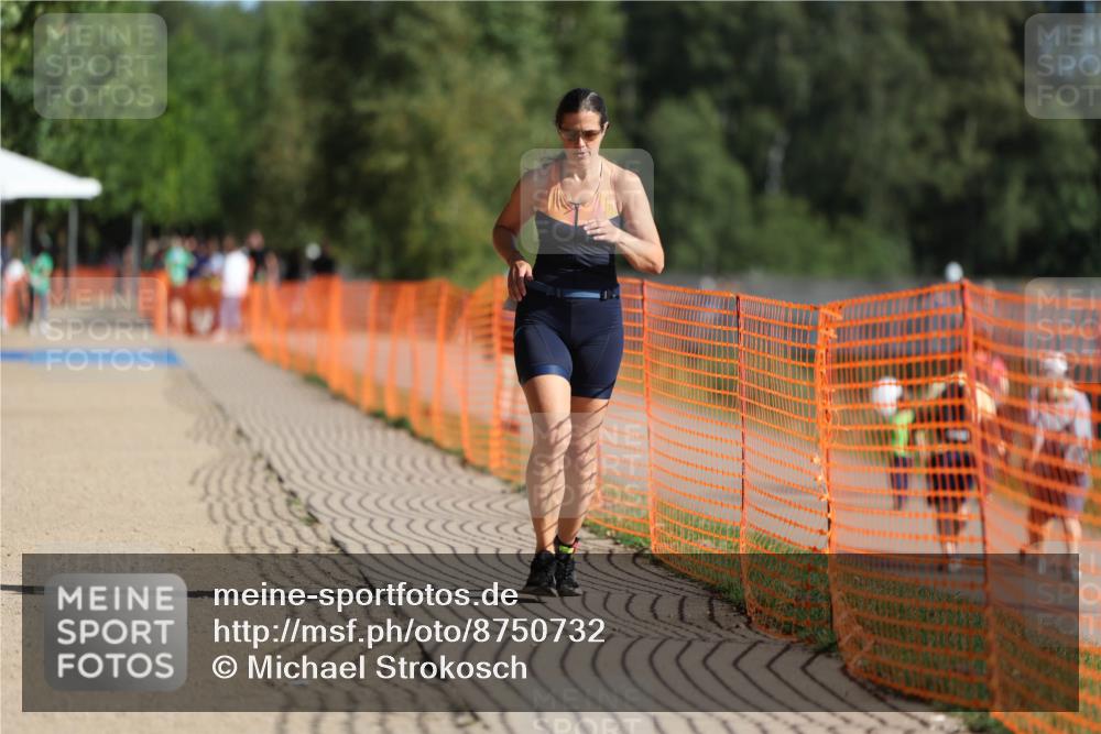 07.09.2025 - 19. Norderstedt Triathlon Michael Strokosch http://msf.ph/oto/8750732 07.09.2025 10:30:27 Laufen 1144 meine-sportfotos.de