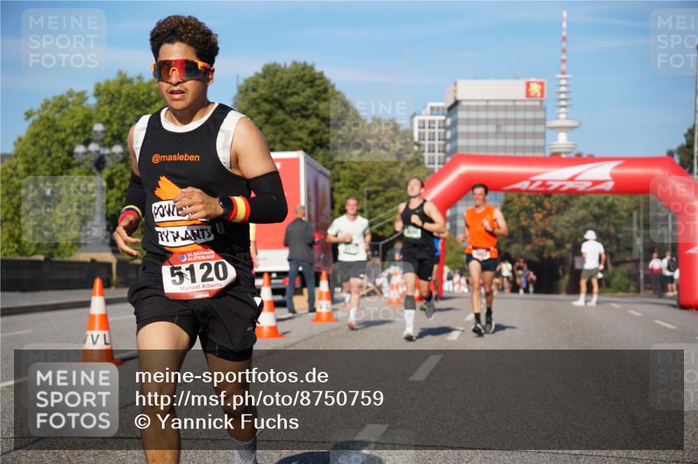 07.09.2025 - BARMER Alsterlauf Yannick Fuchs http://msf.ph/oto/8750759 07.09.2025 09:35:12 Laufen 1036, 5120 meine-sportfotos.de