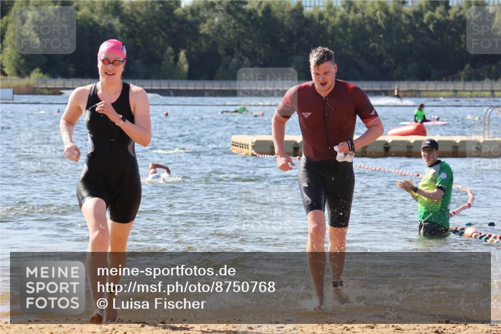 07.09.2025 - 19. Norderstedt Triathlon Luisa Fischer http://msf.ph/oto/8750768 07.09.2025 11:17:06 Schwimmen 280, 1288 meine-sportfotos.de