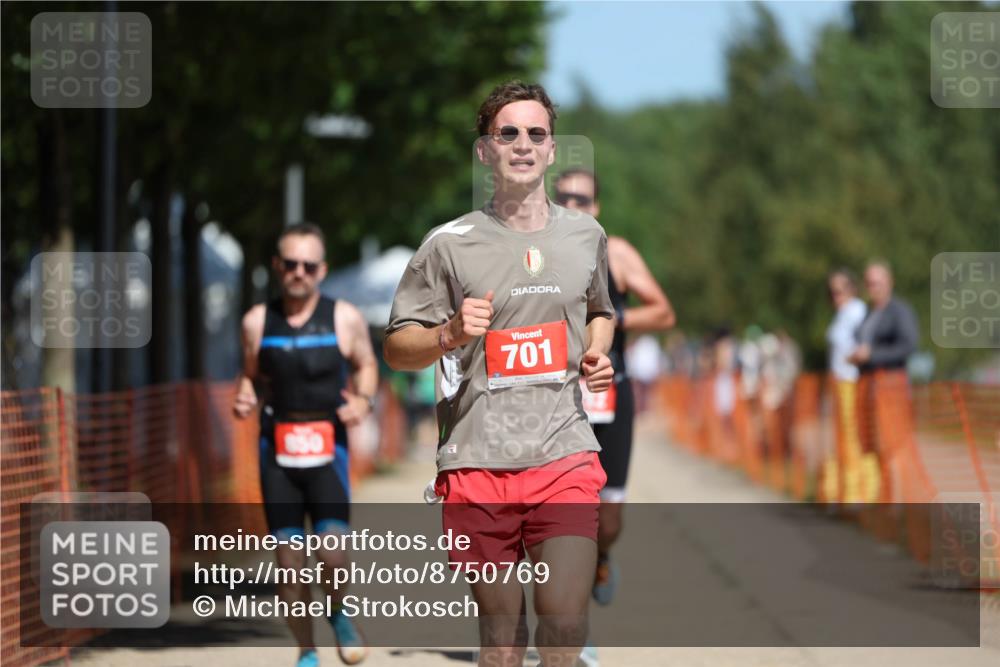 07.09.2025 - 19. Norderstedt Triathlon Michael Strokosch http://msf.ph/oto/8750769 07.09.2025 12:44:11 Laufen 212, 701, 850 meine-sportfotos.de