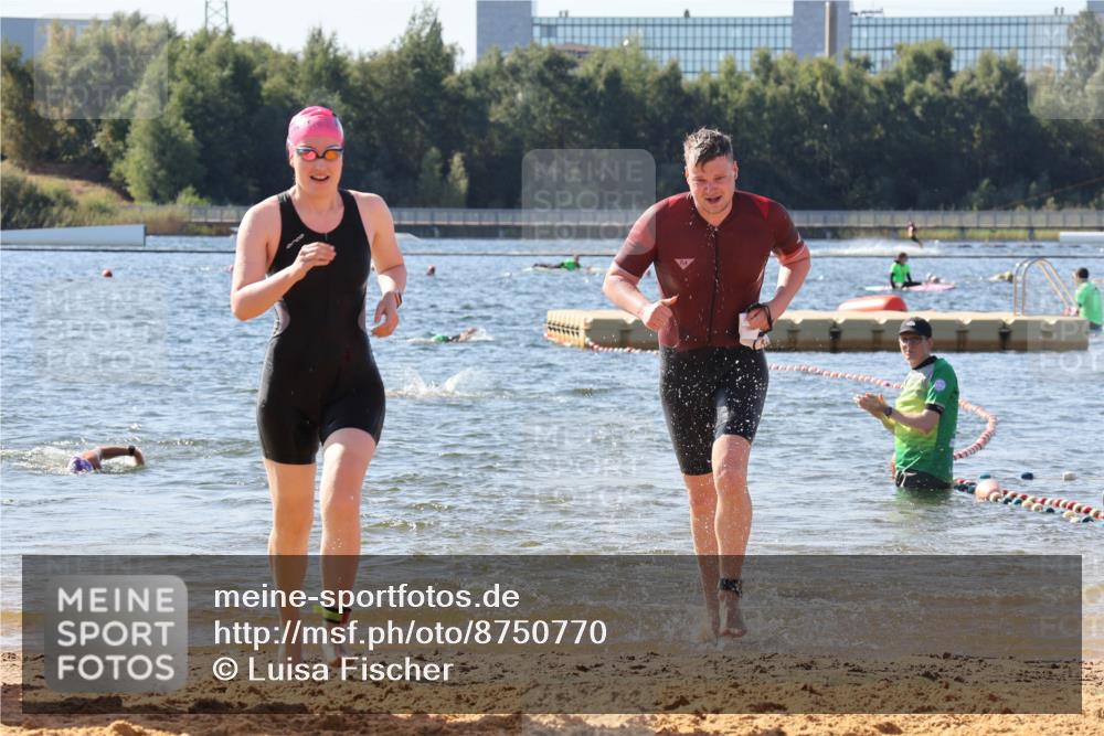 07.09.2025 - 19. Norderstedt Triathlon Luisa Fischer http://msf.ph/oto/8750770 07.09.2025 11:17:07 Schwimmen 280, 1288 meine-sportfotos.de