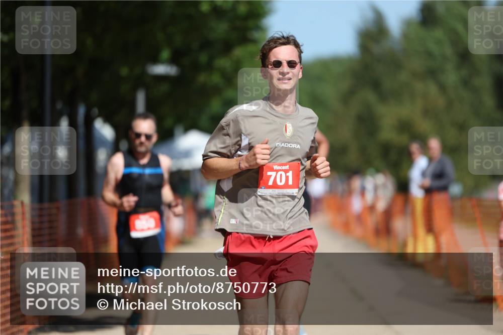 07.09.2025 - 19. Norderstedt Triathlon Michael Strokosch http://msf.ph/oto/8750773 07.09.2025 12:44:11 Laufen 212, 701, 850 meine-sportfotos.de