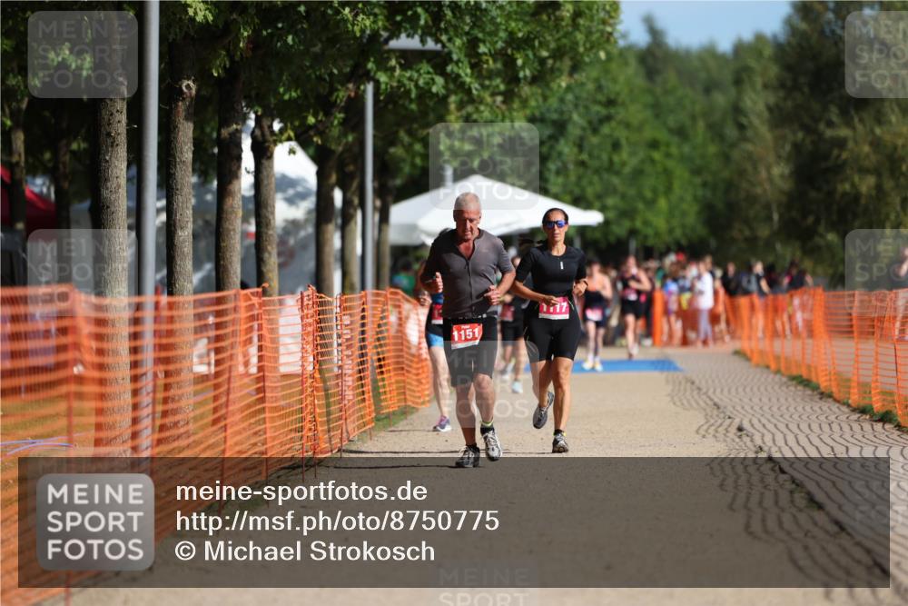 07.09.2025 - 19. Norderstedt Triathlon Michael Strokosch http://msf.ph/oto/8750775 07.09.2025 10:31:34 Laufen 1151 meine-sportfotos.de