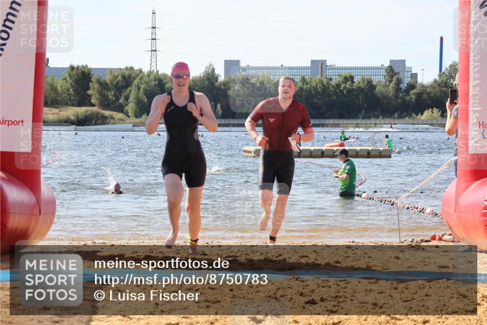 07.09.2025 - 19. Norderstedt Triathlon Luisa Fischer http://msf.ph/oto/8750783 07.09.2025 11:17:08 Schwimmen 280, 1288 meine-sportfotos.de