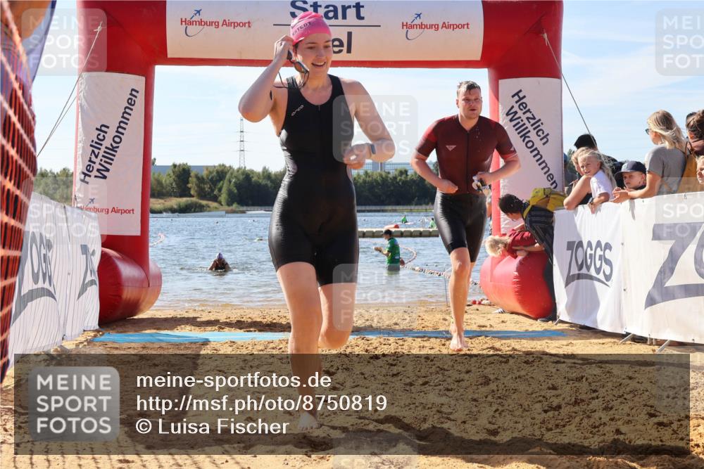 07.09.2025 - 19. Norderstedt Triathlon Luisa Fischer http://msf.ph/oto/8750819 07.09.2025 11:17:10 Schwimmen 280, 1288 meine-sportfotos.de