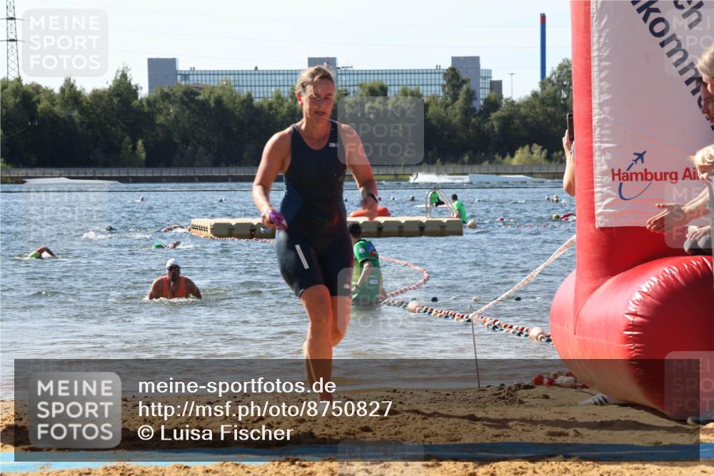 07.09.2025 - 19. Norderstedt Triathlon Luisa Fischer http://msf.ph/oto/8750827 07.09.2025 11:17:22 Schwimmen 280, 773 meine-sportfotos.de