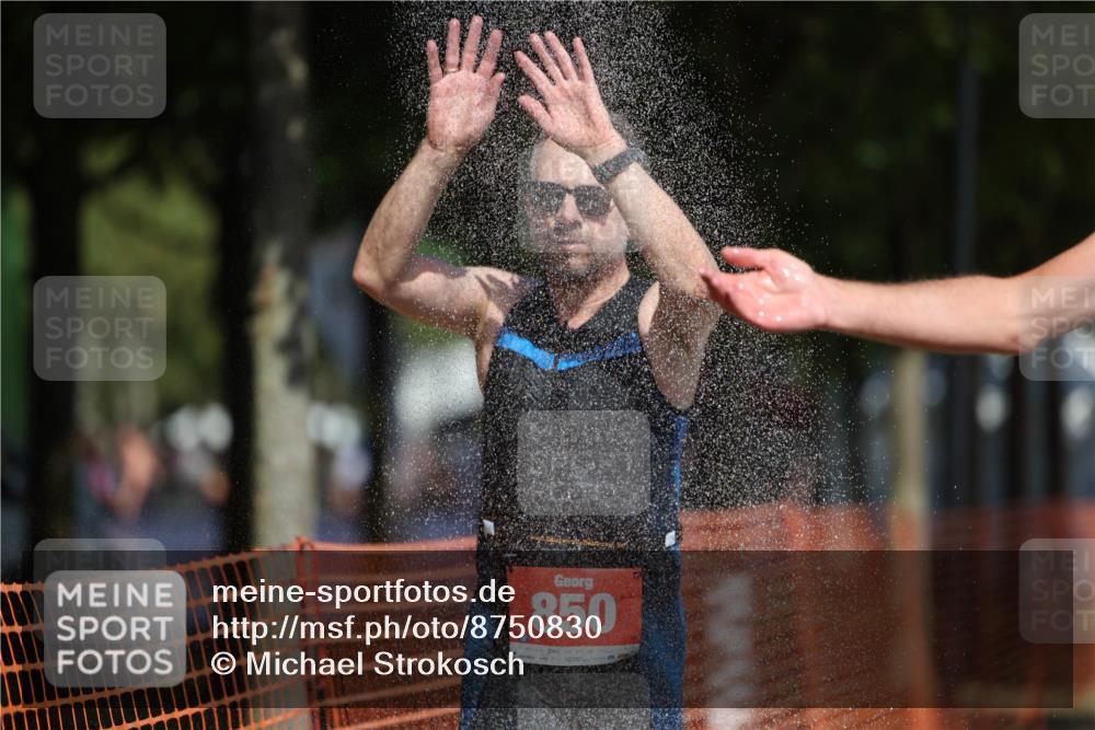 07.09.2025 - 19. Norderstedt Triathlon Michael Strokosch http://msf.ph/oto/8750830 07.09.2025 12:44:15 Laufen 212, 701, 850 meine-sportfotos.de