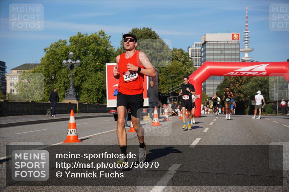 07.09.2025 - BARMER Alsterlauf Yannick Fuchs http://msf.ph/oto/8750970 07.09.2025 09:35:21 Laufen 3924, 3079 meine-sportfotos.de