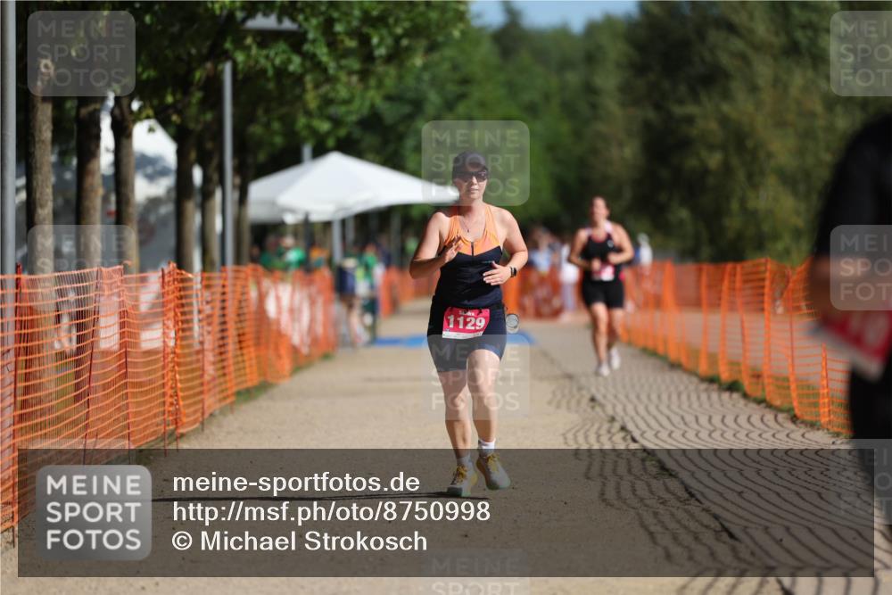 07.09.2025 - 19. Norderstedt Triathlon Michael Strokosch http://msf.ph/oto/8750998 07.09.2025 10:31:51 Laufen 1110, 1129 meine-sportfotos.de