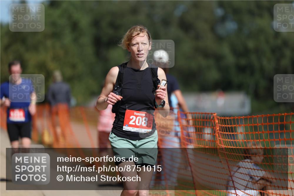 07.09.2025 - 19. Norderstedt Triathlon Michael Strokosch http://msf.ph/oto/8751015 07.09.2025 12:44:33 Laufen 208, 725, 1231, 1361 meine-sportfotos.de