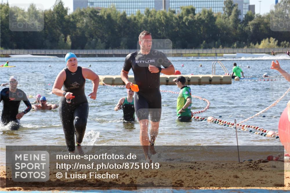 07.09.2025 - 19. Norderstedt Triathlon Luisa Fischer http://msf.ph/oto/8751019 07.09.2025 11:18:23 Schwimmen 253, 278, 1305 meine-sportfotos.de