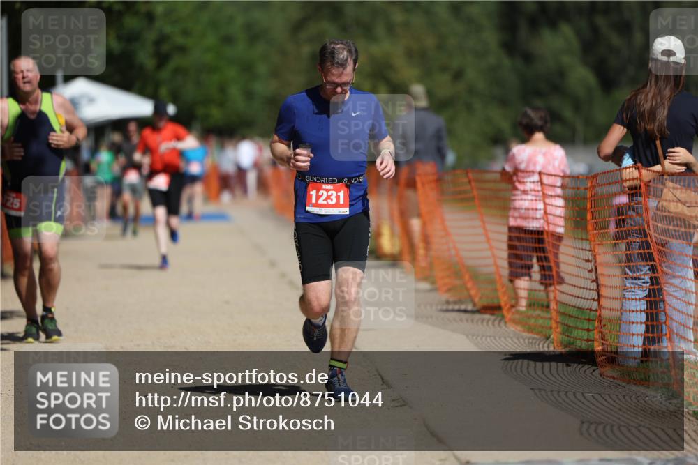 07.09.2025 - 19. Norderstedt Triathlon Michael Strokosch http://msf.ph/oto/8751044 07.09.2025 12:44:35 Laufen 208, 725, 808, 1231, 1361 meine-sportfotos.de