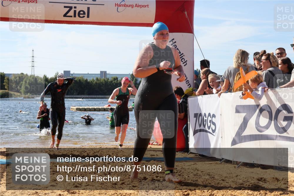 07.09.2025 - 19. Norderstedt Triathlon Luisa Fischer http://msf.ph/oto/8751086 07.09.2025 11:18:30 Schwimmen 148, 253, 278, 1217, 1306 meine-sportfotos.de