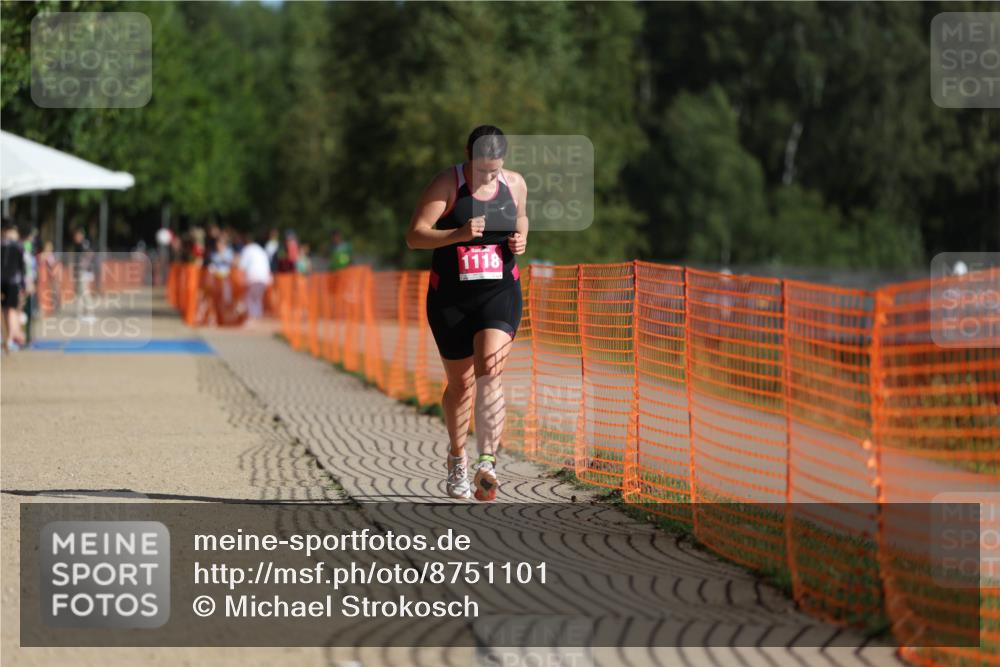 07.09.2025 - 19. Norderstedt Triathlon Michael Strokosch http://msf.ph/oto/8751101 07.09.2025 10:31:59 Laufen 1118, 1129 meine-sportfotos.de