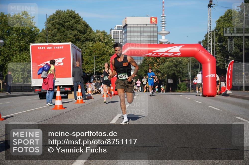 07.09.2025 - BARMER Alsterlauf Yannick Fuchs http://msf.ph/oto/8751117 07.09.2025 09:35:26 Laufen 3561, 4042 meine-sportfotos.de