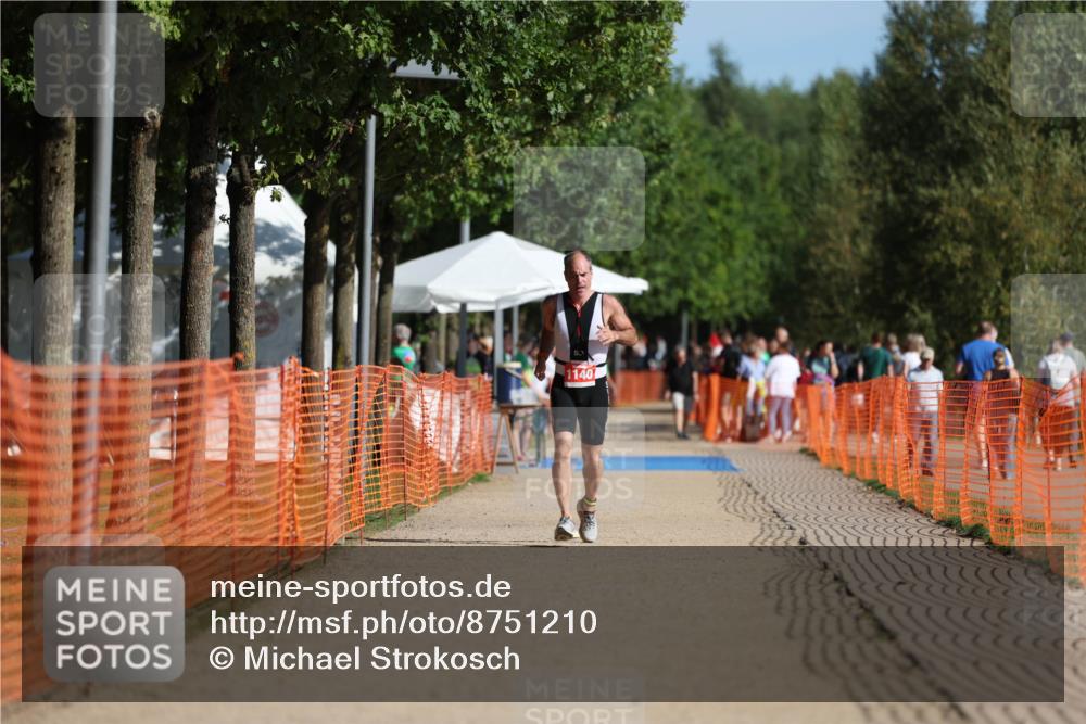 07.09.2025 - 19. Norderstedt Triathlon Michael Strokosch http://msf.ph/oto/8751210 07.09.2025 10:32:38 Laufen  meine-sportfotos.de