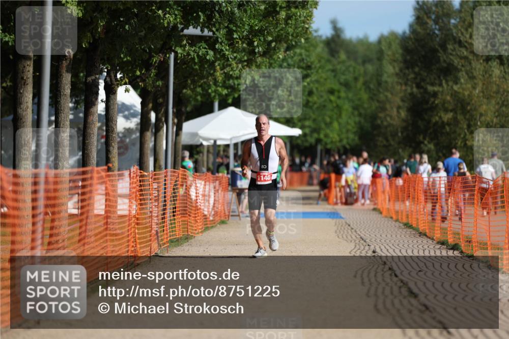 07.09.2025 - 19. Norderstedt Triathlon Michael Strokosch http://msf.ph/oto/8751225 07.09.2025 10:32:38 Laufen  meine-sportfotos.de