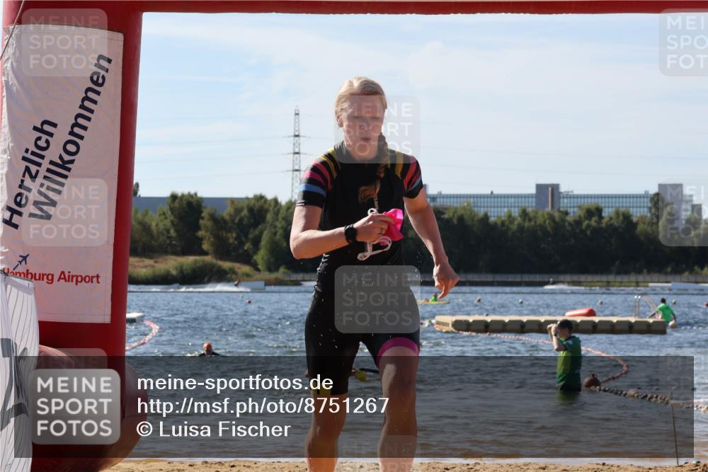 07.09.2025 - 19. Norderstedt Triathlon Luisa Fischer http://msf.ph/oto/8751267 07.09.2025 11:18:49 Schwimmen 191, 299, 801, 822, 826 meine-sportfotos.de