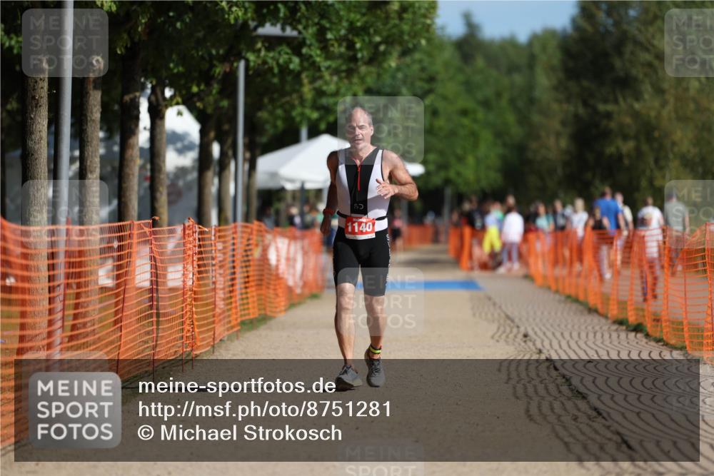 07.09.2025 - 19. Norderstedt Triathlon Michael Strokosch http://msf.ph/oto/8751281 07.09.2025 10:32:42 Laufen 1140 meine-sportfotos.de