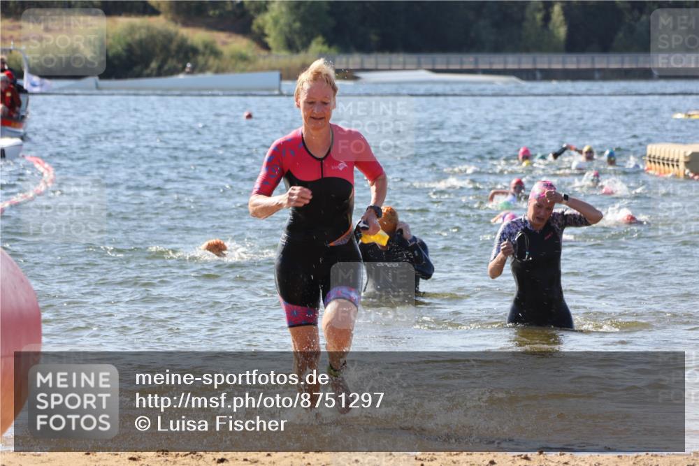 07.09.2025 - 19. Norderstedt Triathlon Luisa Fischer http://msf.ph/oto/8751297 07.09.2025 11:18:55 Schwimmen 155, 191, 299, 801, 822 meine-sportfotos.de