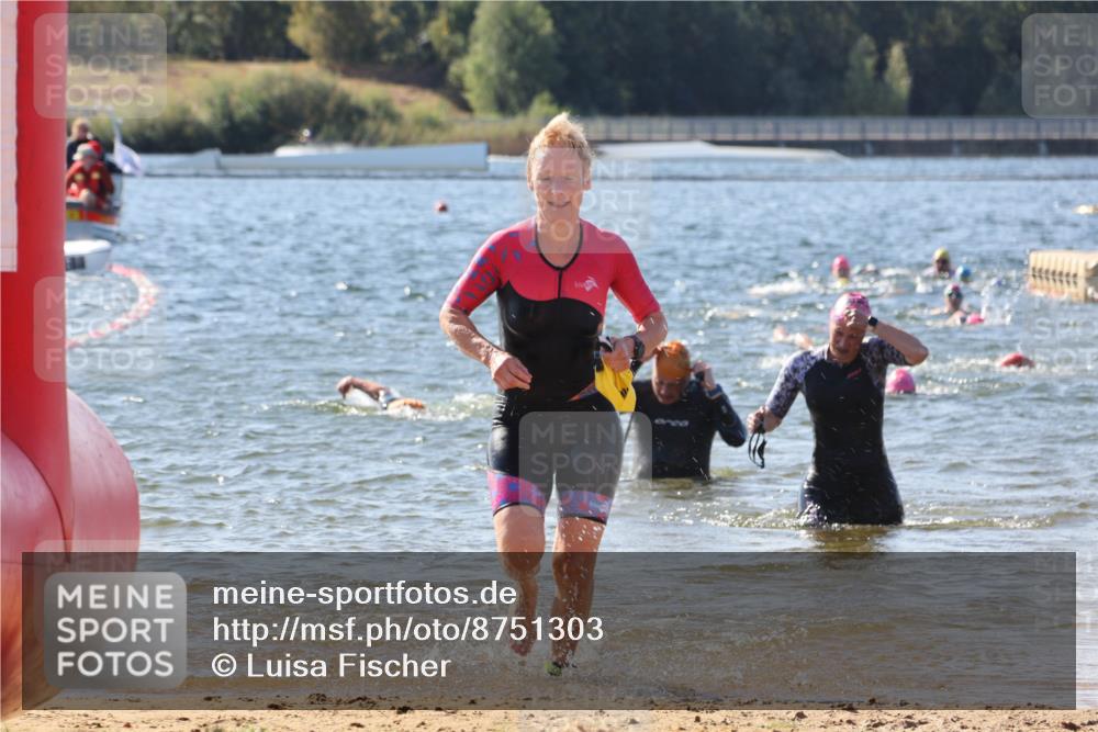 07.09.2025 - 19. Norderstedt Triathlon Luisa Fischer http://msf.ph/oto/8751303 07.09.2025 11:18:56 Schwimmen 155, 191, 299, 801, 822 meine-sportfotos.de
