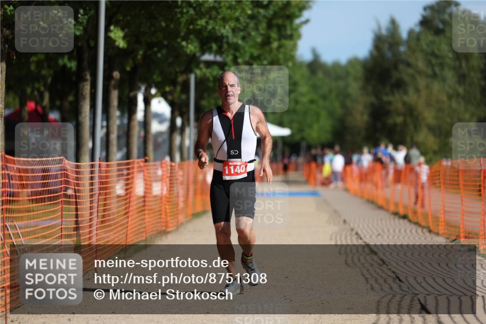 07.09.2025 - 19. Norderstedt Triathlon Michael Strokosch http://msf.ph/oto/8751308 07.09.2025 10:32:44 Laufen 1140 meine-sportfotos.de
