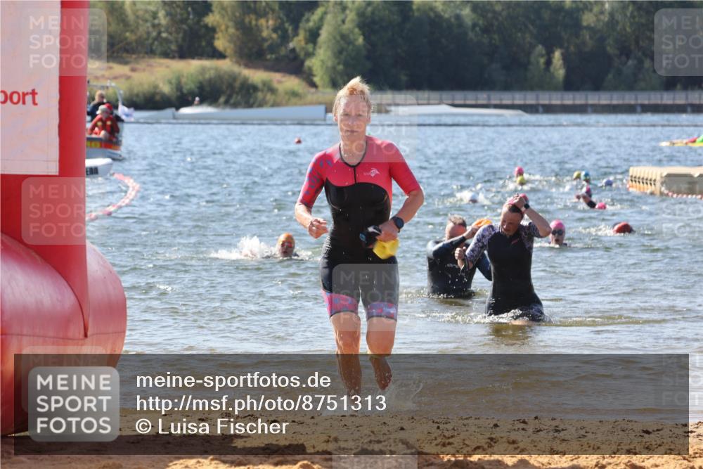07.09.2025 - 19. Norderstedt Triathlon Luisa Fischer http://msf.ph/oto/8751313 07.09.2025 11:18:56 Schwimmen 155, 191, 299, 801, 822 meine-sportfotos.de