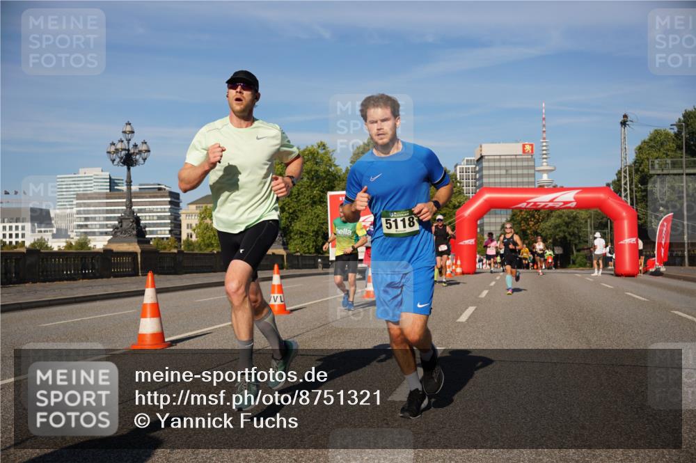 07.09.2025 - BARMER Alsterlauf Yannick Fuchs http://msf.ph/oto/8751321 07.09.2025 09:35:33 Laufen 5118 meine-sportfotos.de