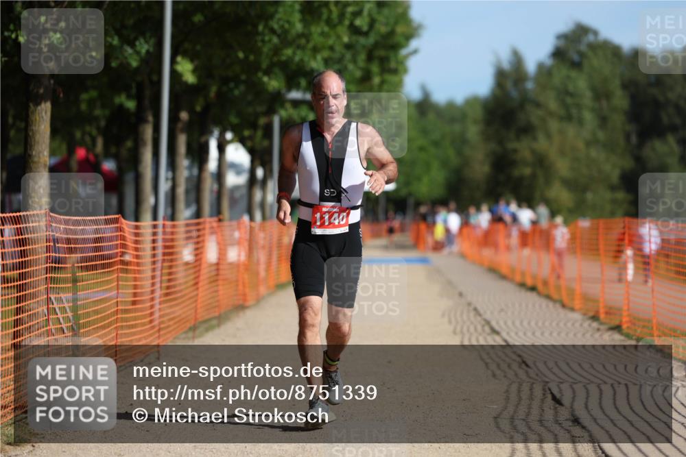 07.09.2025 - 19. Norderstedt Triathlon Michael Strokosch http://msf.ph/oto/8751339 07.09.2025 10:32:46 Laufen 1140 meine-sportfotos.de